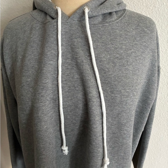 ❤️$10 Wild Fable cropped hoodie - Picture 2 of 5